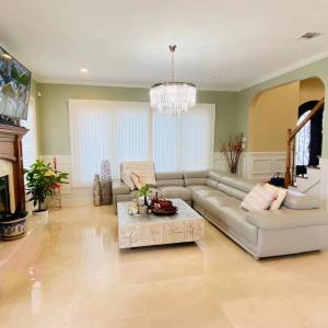 🎈黄太-长岛周六公展1-3PM 917-681-7009🎈