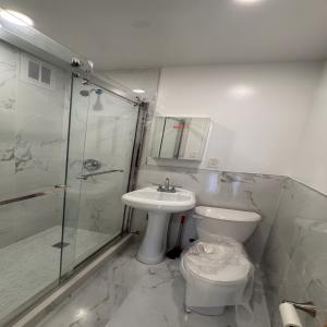 房屋出租 - 纽约曼哈顿东120街全新一室一厅出租1815