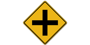 前方有（四方向）交叉路口，注意可能的转向或进入交通。